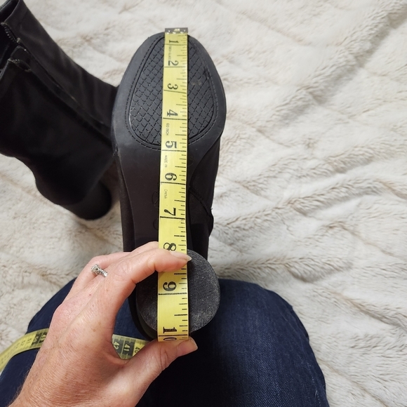 Size 10 Bootie Satin Rounded Heeled boot Fabric Black JESSICA SIMPSON - Picture 15 of 16